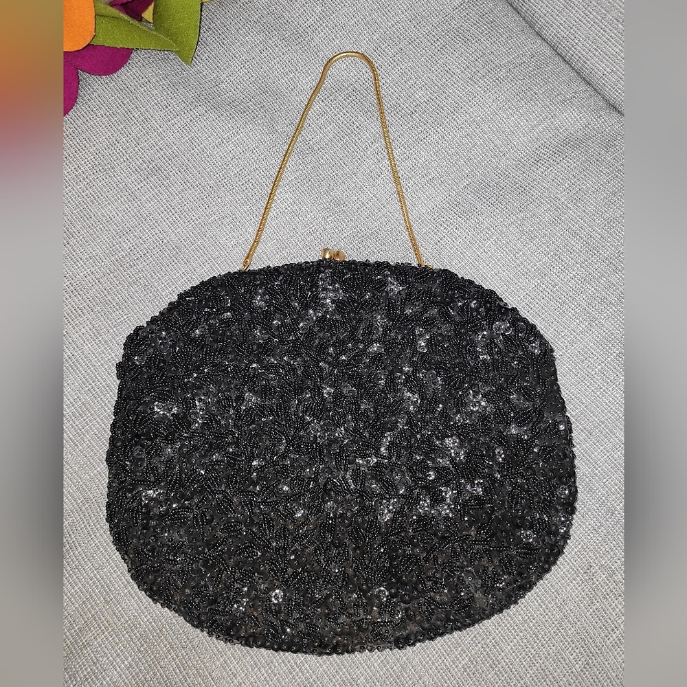 LA REGALE  VINTAGE PURSE